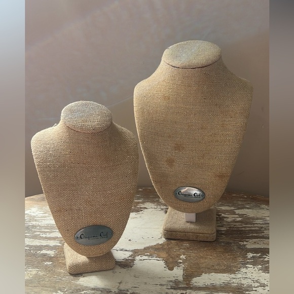 Authentic Origami Owl Displays - Picture 1 of 3